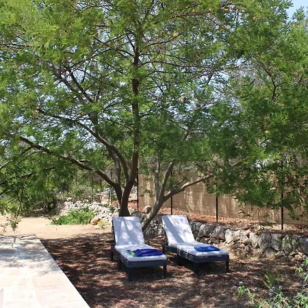 Trullo Lathian By Biancopugliavacanze Сasa de vacaciones